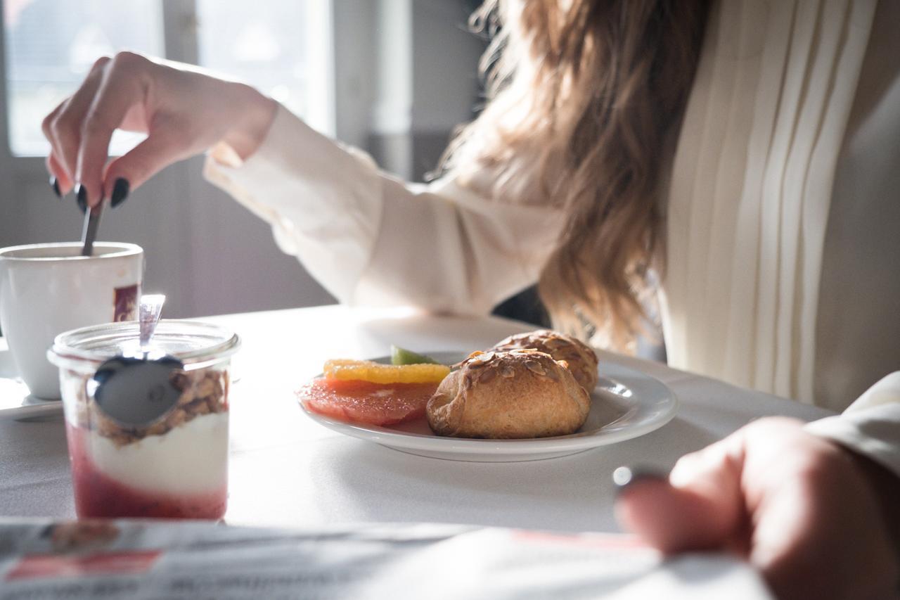 City Boutique Hotel 지엘로나구라 외부 사진
