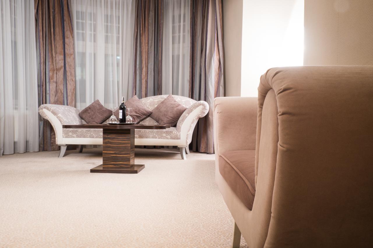 City Boutique Hotel 지엘로나구라 외부 사진