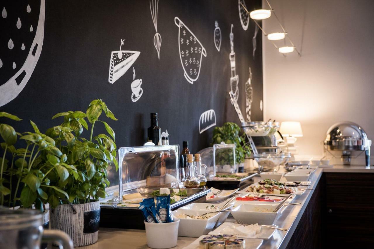 City Boutique Hotel 지엘로나구라 외부 사진